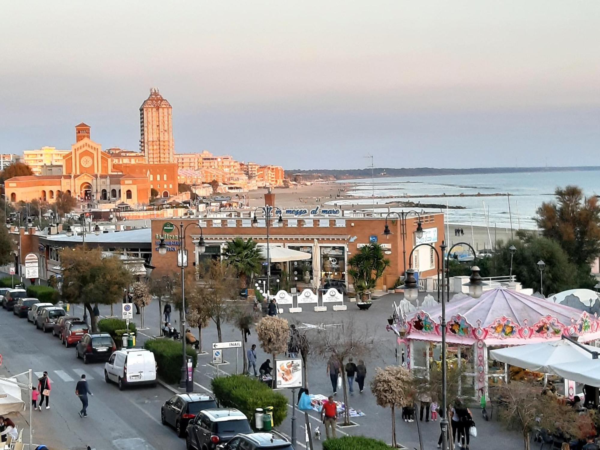 Spazioso Appartamento Sul Lungomare Di 네뚜노 외부 사진